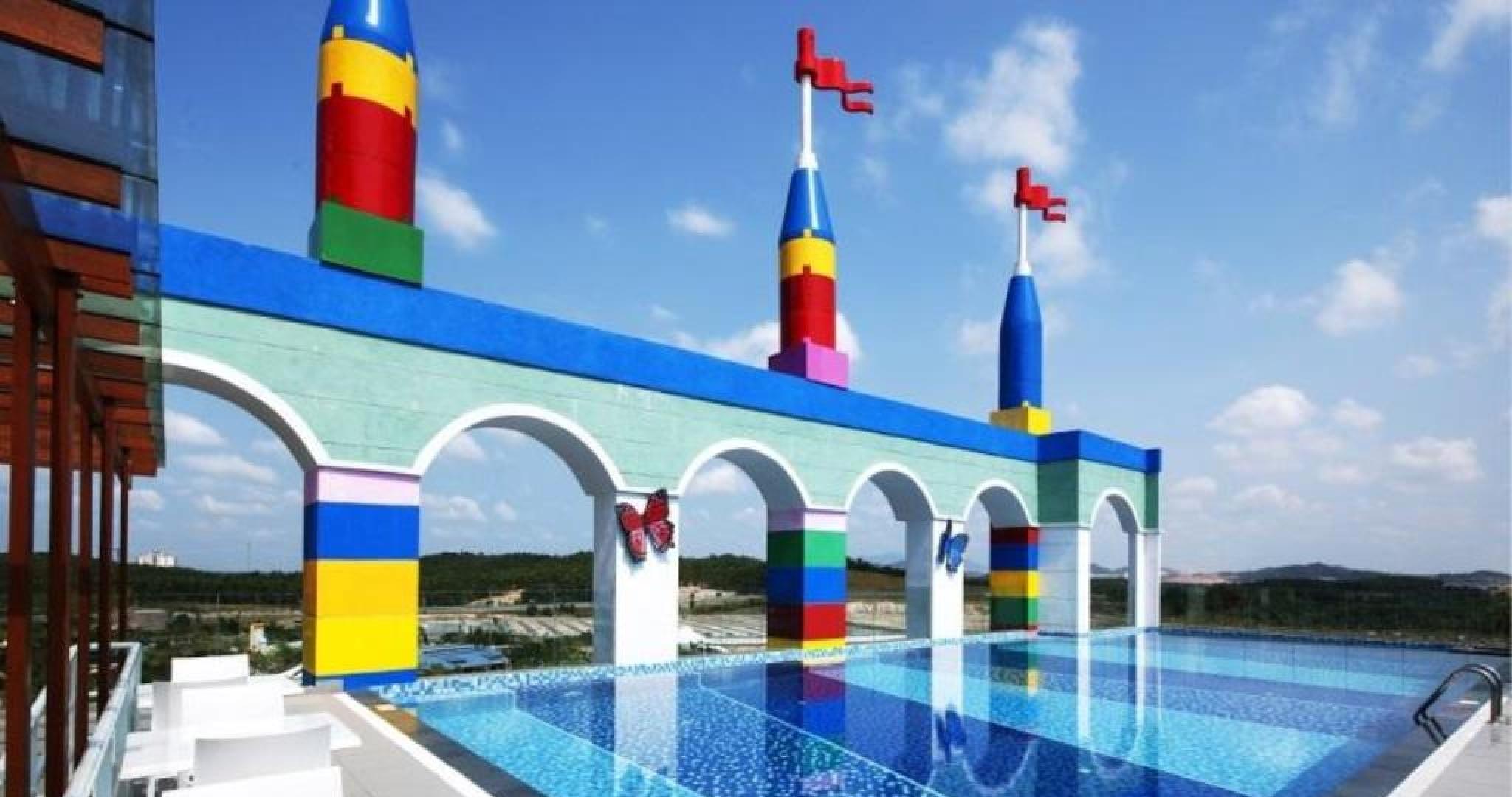 Legoland Malaysia Hotel Nusajaya  Exterior foto The bridge at Legoland Florida